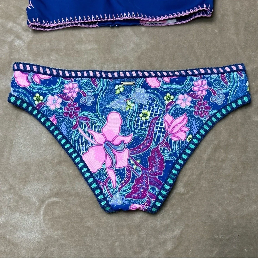 Victoria's Secret Crochet Halter Floral Paisley Blue Bikini Size Small - Picture 3 of 10